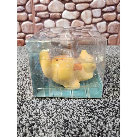 BW Boston Warehouse Frisky Business Cats Salt and Pepper Shaker Set - Picture 5 of 9